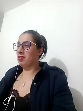 Snapshot of CHARLOTTE_1711 chatting on 6, 3, 2025 CHARLOTTE 1711 online show from 6, 3, 2025