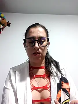 Snapshot of CHARLOTTE_1711 chatting on 6, 10, 2025 CHARLOTTE 1711 online show from 6, 10, 2025