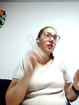 Snapshot of CHARLOTTE_1711 chatting on 10, 10, 2025 CHARLOTTE 1711 online show from 10, 10, 2025