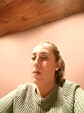 Snapshot of CHARLOTTE_1711 chatting on 16, 4, 2026 CHARLOTTE 1711 online show from 16, 4, 2026