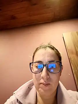 Snapshot of CHARLOTTE_1711 chatting on 3, 5, 2026 CHARLOTTE 1711 online show from 3, 5, 2026
