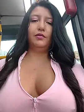 Snapshot of Melyy_Edii chatting on 21, 4, 2026 Melyy Edii online show from 21, 4, 2026