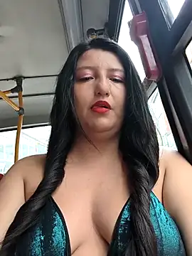 Snapshot of Melyy_Edii chatting on 5, 6, 2026 Melyy Edii online show from 5, 6, 2026