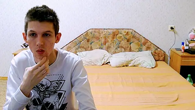 Snapshot of Lester_Broo chatting on 9, 3, 2025 Lester Broo online show from 9, 3, 2025