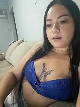 Snapshot of Novinhabonequinha3 chatting on 4, 2, 2025 Novinhabonequinha3 online show from 4, 2, 2025
