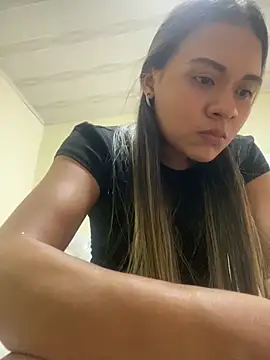 Snapshot of Yessica_832 chatting on 15, 2, 2025 Yessica 832 online show from 15, 2, 2025