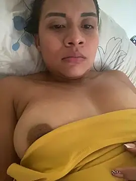 Snapshot of Yessica_832 chatting on 23, 2, 2025 Yessica 832 online show from 23, 2, 2025