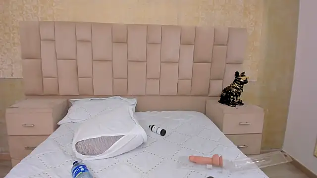 BellaaStorm online show from 19, 2, 2025