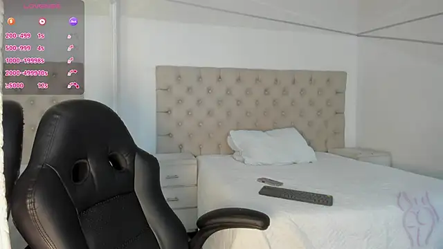 BellaaStorm online show from 26, 9, 2025