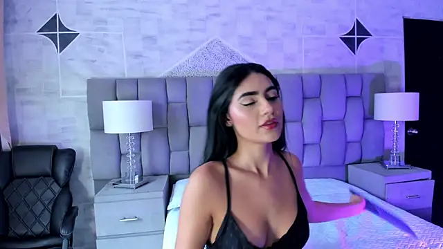 BellaaStorm online show from 3, 10, 2025