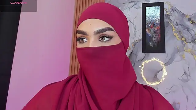 Snapshot of Maissa_Alabi chatting on 7, 4, 2026 Maissa Alabi online show from 7, 4, 2026