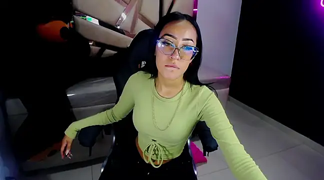 victoria ricci a online show from 28, 2, 2025