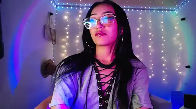 victoria ricci a online show from 9, 3, 2025