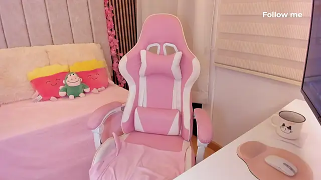 Snapshot of tamy_xoo chatting on 6, 4, 2026 tamy xoo online show from 6, 4, 2026