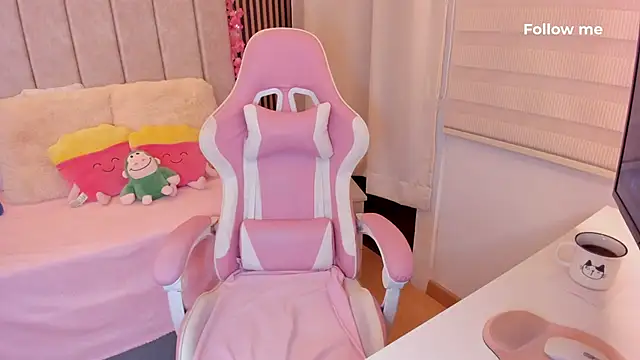 Snapshot of tamy_xoo chatting on 18, 4, 2026 tamy xoo online show from 18, 4, 2026