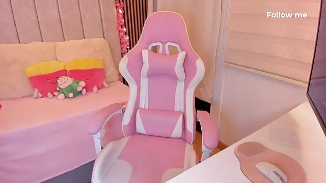 Snapshot of tamy_xoo chatting on 24, 4, 2026 tamy xoo online show from 24, 4, 2026