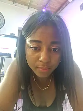 Snapshot of avis_lara chatting on 22, 2, 2025 avis lara online show from 22, 2, 2025