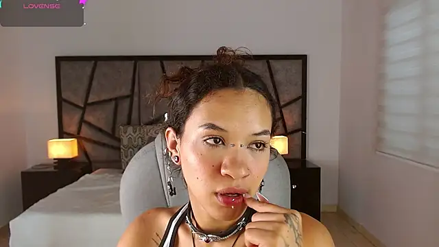 Snapshot of ilitzy_cardona chatting on 27, 9, 2025 ilitzy cardona online show from 27, 9, 2025