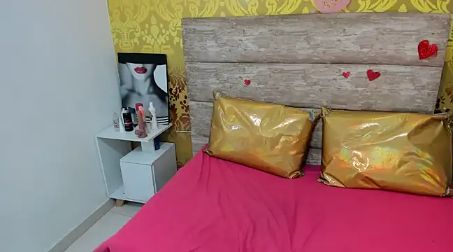 Snapshot of HornyRouse_ chatting on 10, 3, 2025 HornyRouse online show from 10, 3, 2025