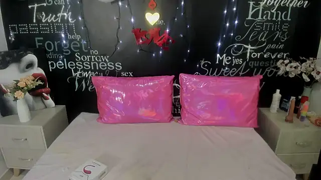 Snapshot of HornyRouse_ chatting on 18, 3, 2025 HornyRouse online show from 18, 3, 2025