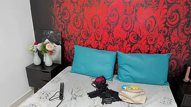 Snapshot of HornyRouse_ chatting on 23, 10, 2025 HornyRouse online show from 23, 10, 2025