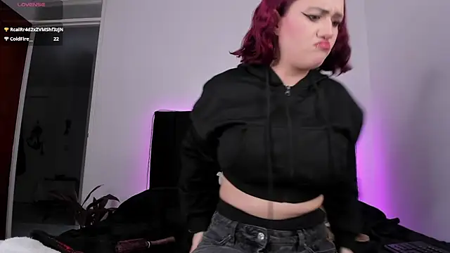 Snapshot of raven__white1 chatting on 14, 2, 2025 raven white1 online show from 14, 2, 2025