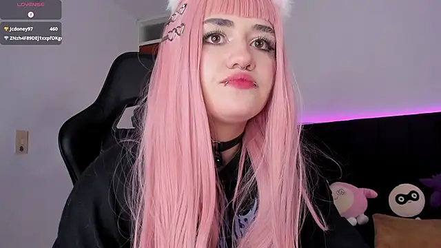 Snapshot of raven__white1 chatting on 20, 2, 2025 raven white1 online show from 20, 2, 2025