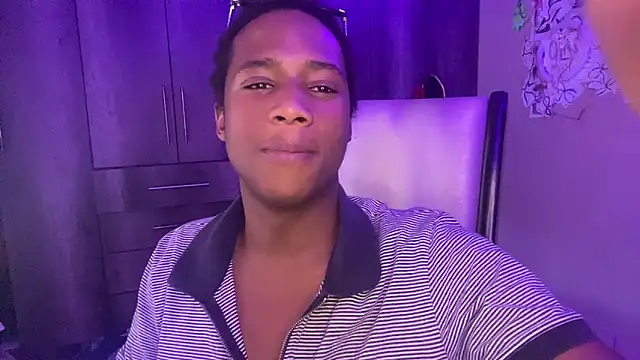 Snapshot of snotLoud chatting on 3, 2, 2026 snotLoud online show from 3, 2, 2026