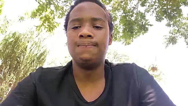 Snapshot of snotLoud chatting on 4, 2, 2026 snotLoud online show from 4, 2, 2026