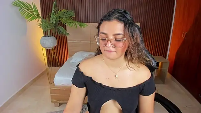 lilly ass  online show from 5, 2, 2025