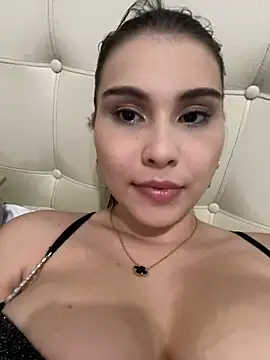 Aitana Hilton  online show from 18, 3, 2025