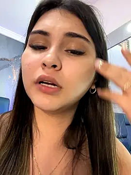 Aitana Hilton  online show from 8, 11, 2025