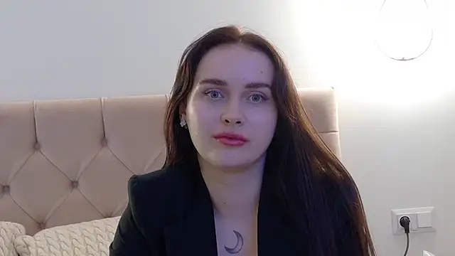 Lilliana Moon online show from 25, 1, 2025