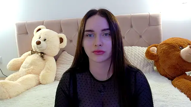 Lilliana Moon online show from 18, 10, 2025