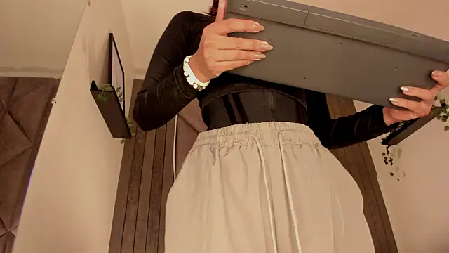 SabrinaSpell  online show from 15, 11, 2025