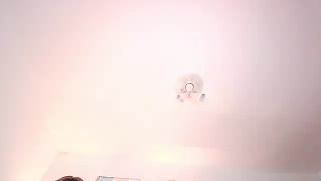 Snapshot of SabrinaSpell_ chatting on 9, 4, 2026 SabrinaSpell online show from 9, 4, 2026