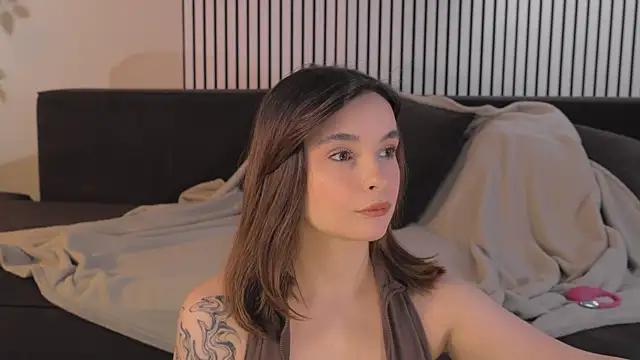 Snapshot of Bella_Alita chatting on 2, 4, 2026 Bella Alita online show from 2, 4, 2026