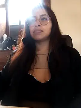 Snapshot of AnonymousGirl chatting on 4, 4, 2026 AnonymousGirl online show from 4, 4, 2026