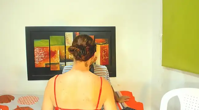 sweethoneytsx online show from 22, 3, 2025