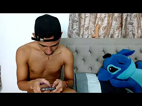 sweethoneytsx online show from 12, 2, 2026