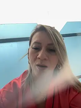 Snapshot of AtheneaRusell chatting on 25, 10, 2025 AtheneaRusell online show from 25, 10, 2025