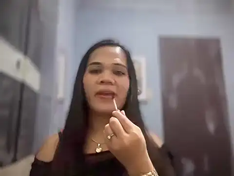 Snapshot of SophiaCourthaway chatting on 7, 4, 2026 SophiaCourthaway online show from 7, 4, 2026