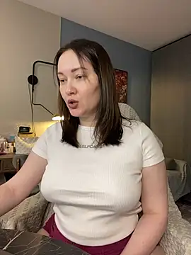 Kiss My Body online show from 22, 11, 2025