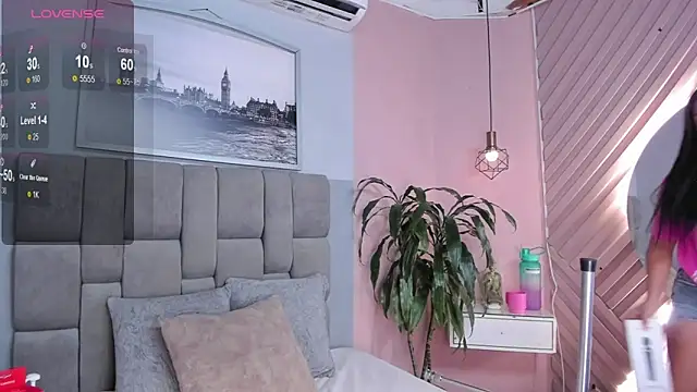 janna lopez  online show from 21, 11, 2025