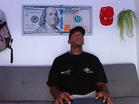 Snapshot of Master_foot_ chatting on 13, 4, 2026 Master foot online show from 13, 4, 2026