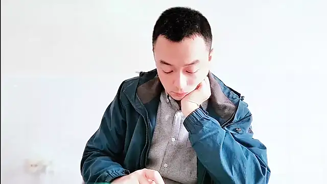 Snapshot of swg176 chatting on 25, 10, 2025 swg176 online show from 25, 10, 2025