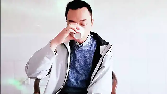 Snapshot of swg176 chatting on 30, 10, 2025 swg176 online show from 30, 10, 2025