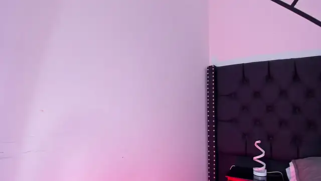 EthaanCox online show from 10, 9, 2025