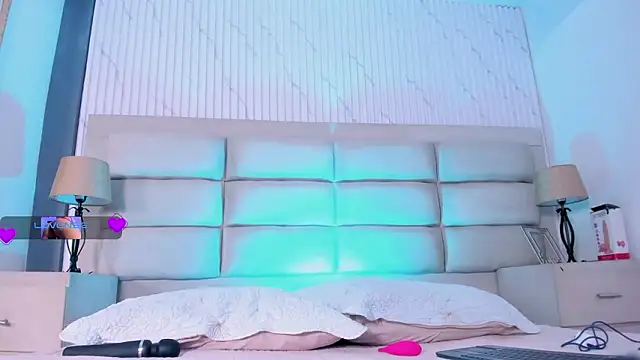 EthaanCox online show from 4, 2, 2026