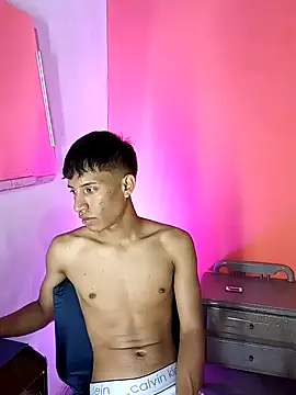 Snapshot of matteo_rivas chatting on 28, 2, 2025 matteo rivas online show from 28, 2, 2025